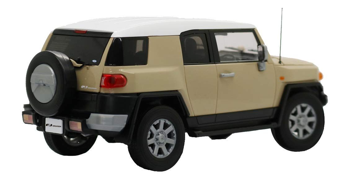 Fujimi Toyota FJ Cruiser (Beige) - BanzaiHobby