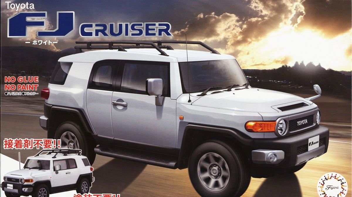 Fujimi Toyota FJ Cruiser (White) - BanzaiHobby