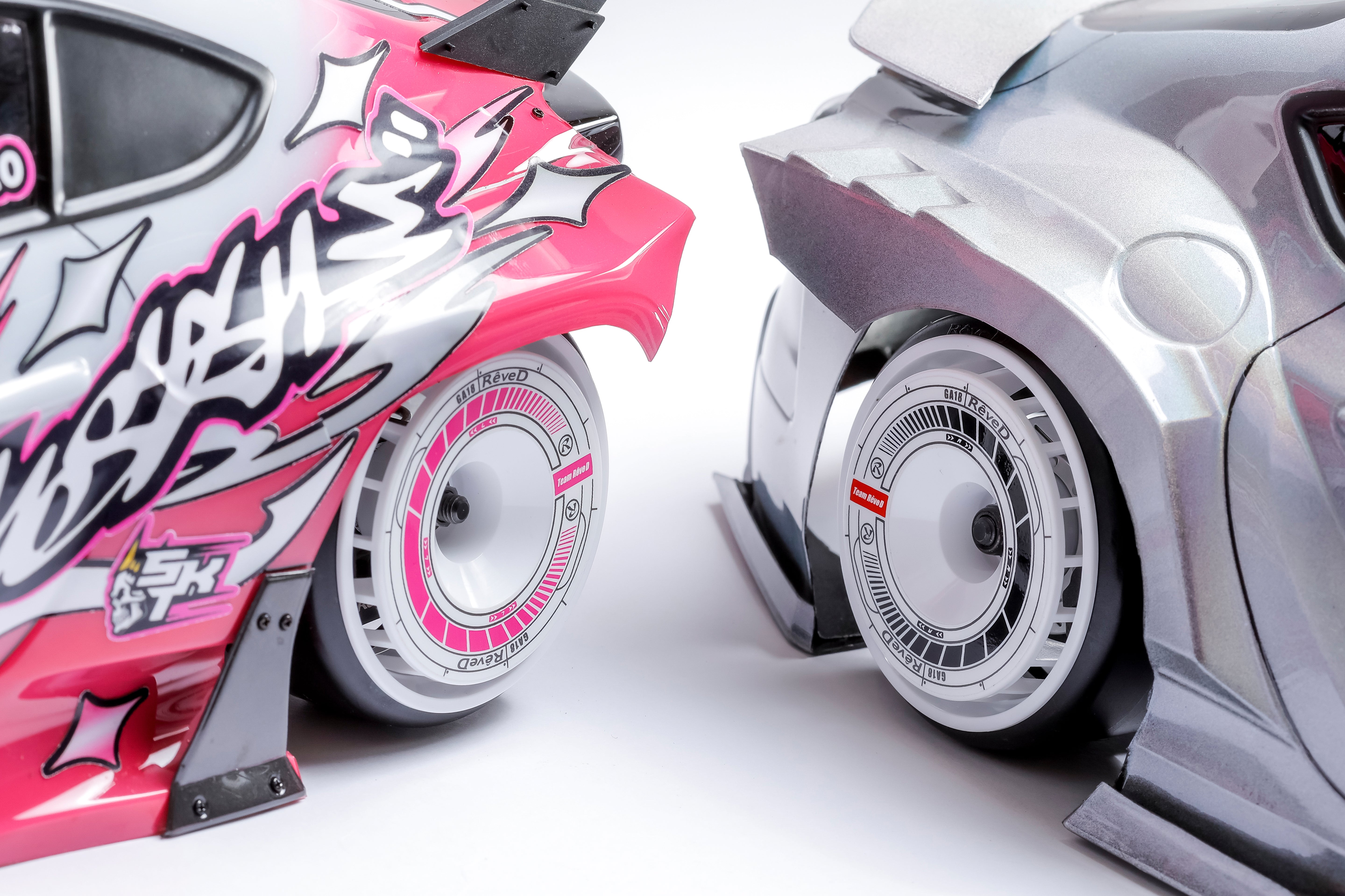 (PO JUL 2026) REVED RJ-WS01WP RW-GA18 Series Wheel Sticker (White/Pink) - BanzaiHobby