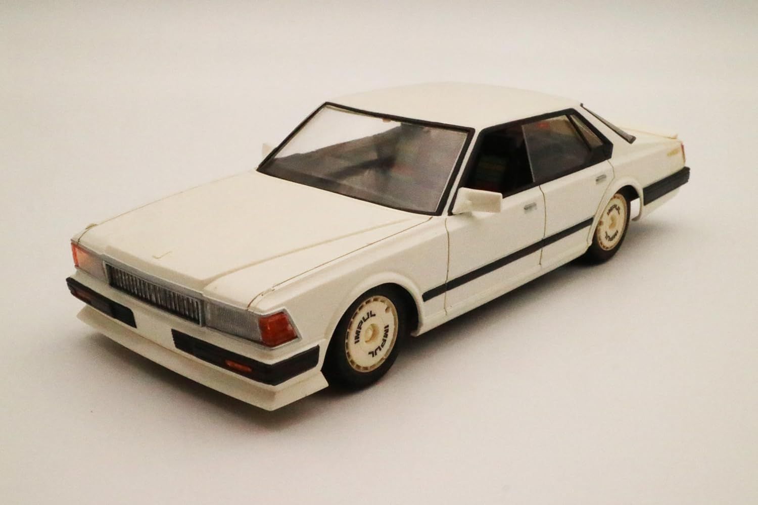 Fujimi Model ID-50 1/24 Inch Up Series No.50 Nissan Cedric/Gloria Turbo (430) - BanzaiHobby