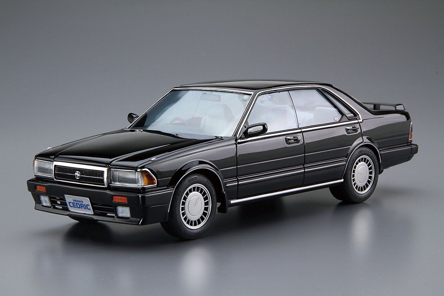 Aoshima 1/24 Nissan Y31 Cedric/Gloria V20 Twincam Turbo Gran Turismo SV - BanzaiHobby