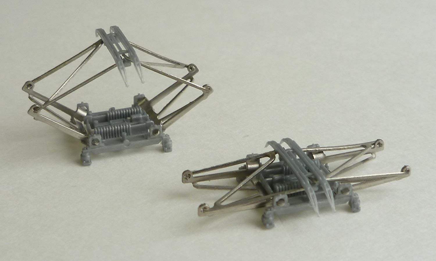 Greenmax Pantograph PS16N (2 pieces) - BanzaiHobby