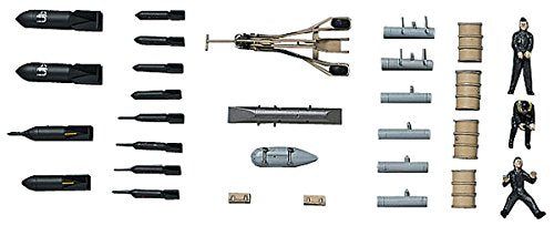 Hasegawa Luftwaffe Pilot figures and Equipment W.W.II - BanzaiHobby