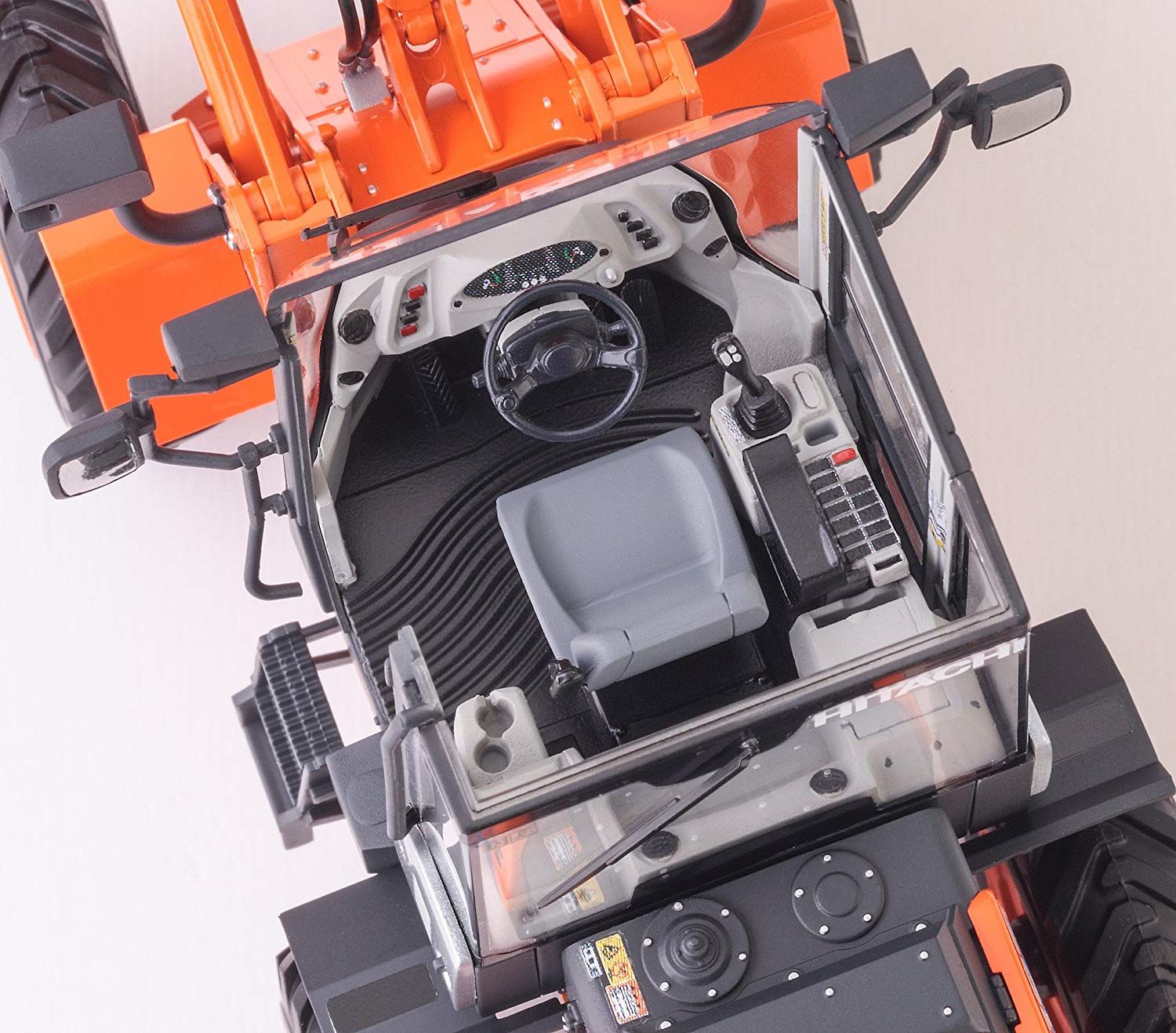 Hasegawa [PO JAN 2023] WM04 Hitachi Construction Machinery Wheel Loader - BanzaiHobby