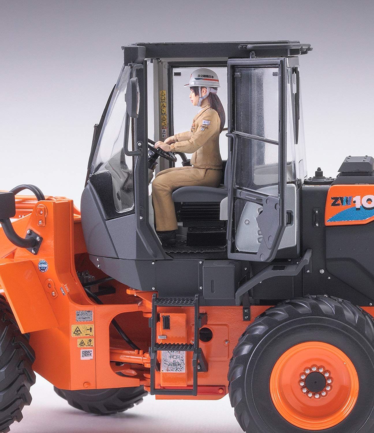 Hasegawa [PO JAN 2023] WM04 Hitachi Construction Machinery Wheel Loader - BanzaiHobby
