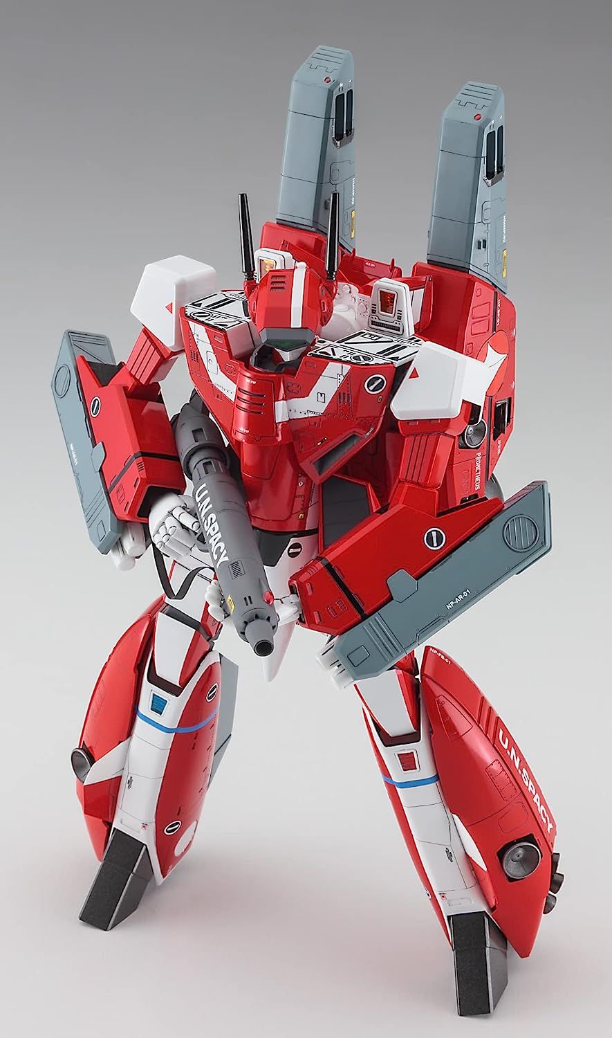 Hasegawa VF-1J Super Battloid Valkyrie `Myria` - BanzaiHobby