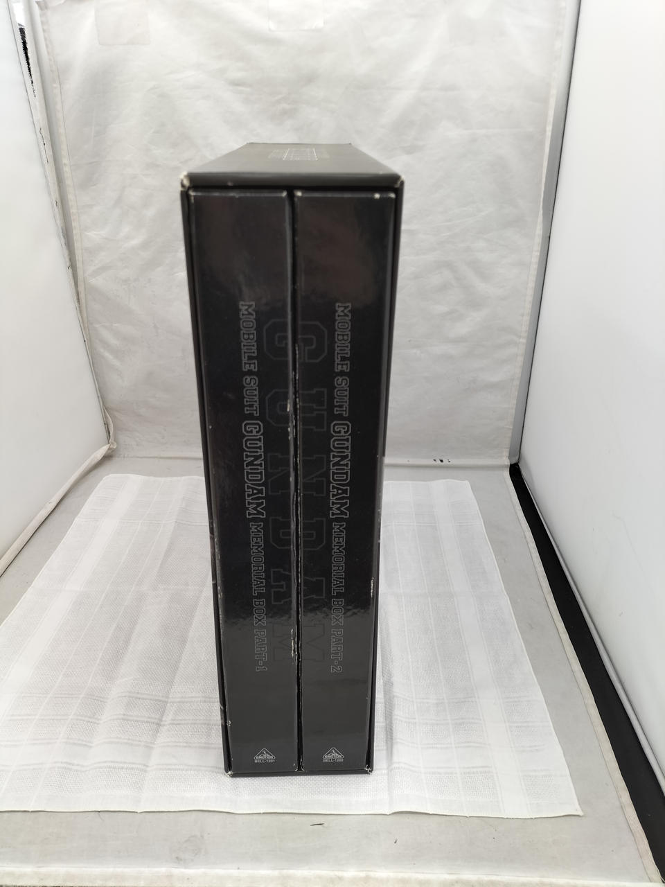 --- Mobile Suit Gundam Memorial Box BELL-1201