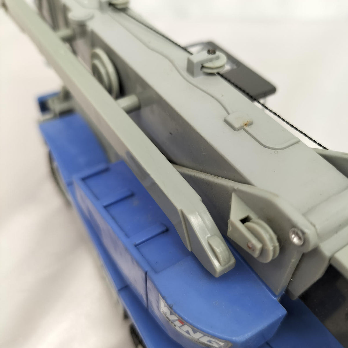 KOMATSU ROUGH TERRAIN CRANE WING 250 1/50 - Banzai Thrifting | BanzaiHobby
