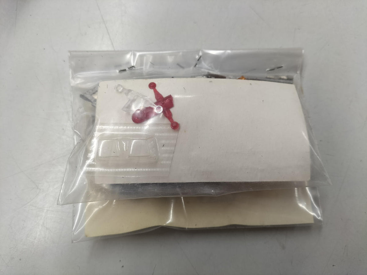 FDS Garage Kit (Resin) FERRARI 512BB LE MANS 1980 - Banzai Thrifting | BanzaiHobby