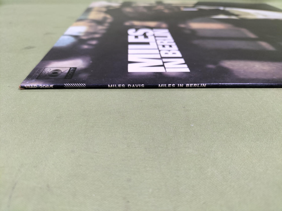 CBS SONY Record: MILES DAVIS/MILES IN BERLIN