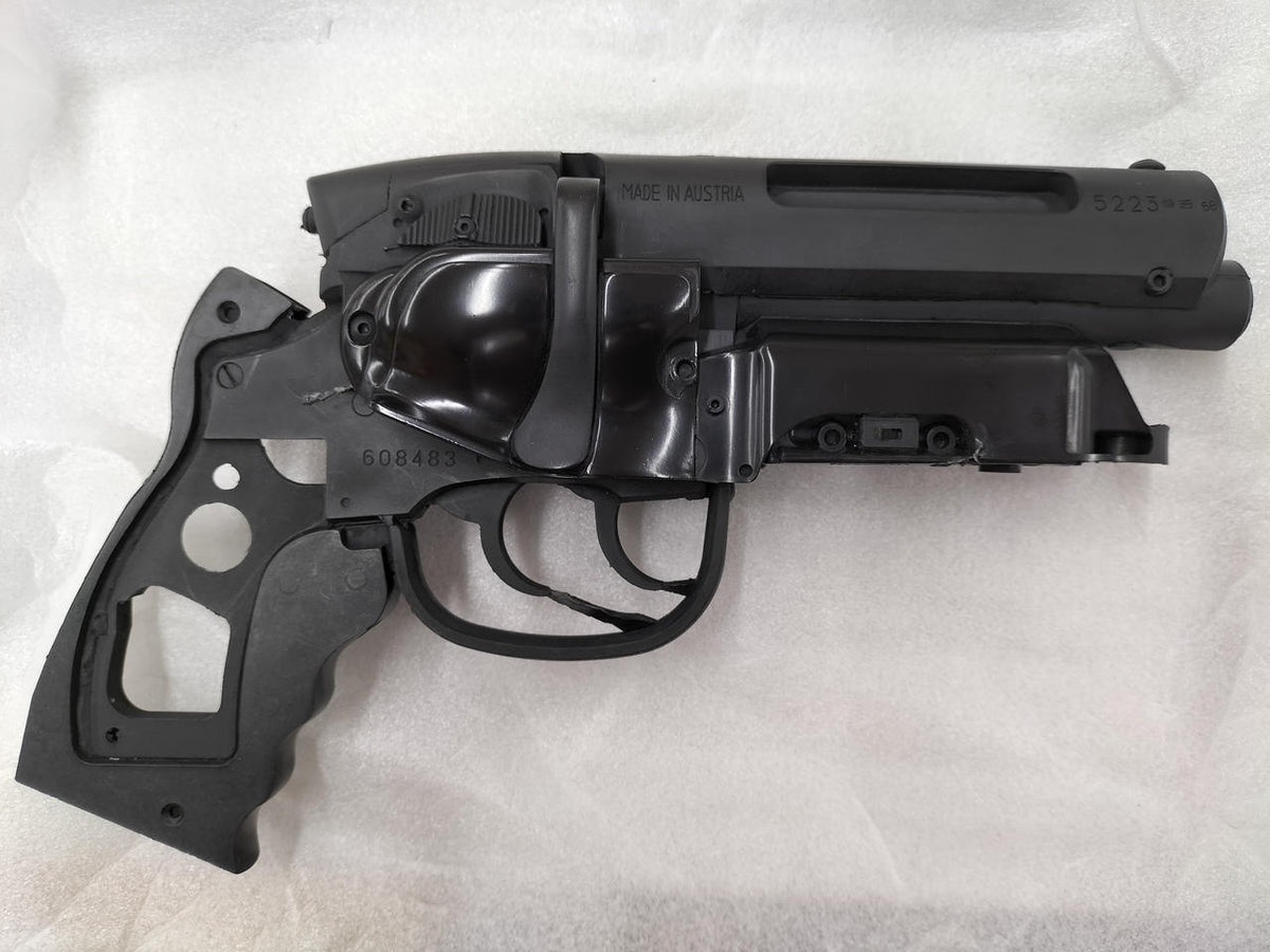 Tomenosuke Store Blade Runner 2049 Runosuke Blaster 2049 - Banzai Thrifting | BanzaiHobby