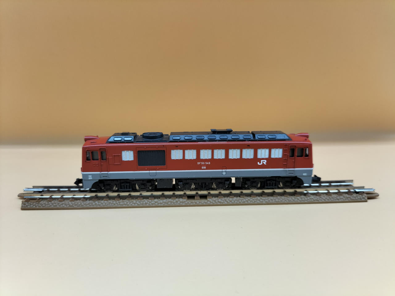 鉄道模型 Tomix2204 J.N.R. Diesel Locomotive DF-50 TOMY JNR DF50 Class Diesel Locomotive 2204 – BanzaiHobby