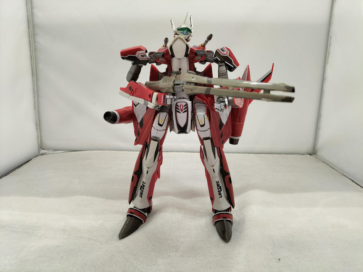 BANDAI DX Chogokin YF-29 Durandal Valkyrie〈Saotome Alto's Unit〉