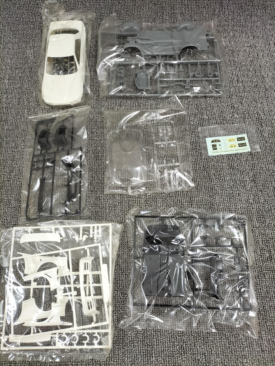 FUJIMI 1/24 R32 Skyline GT-R - Banzai Thrifting | BanzaiHobby