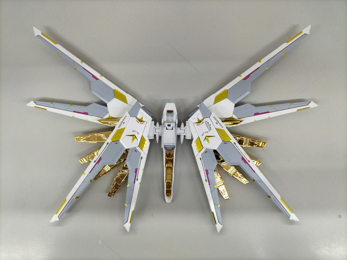 BANDAI Chogokin Mighty Strike Freedom Gundam