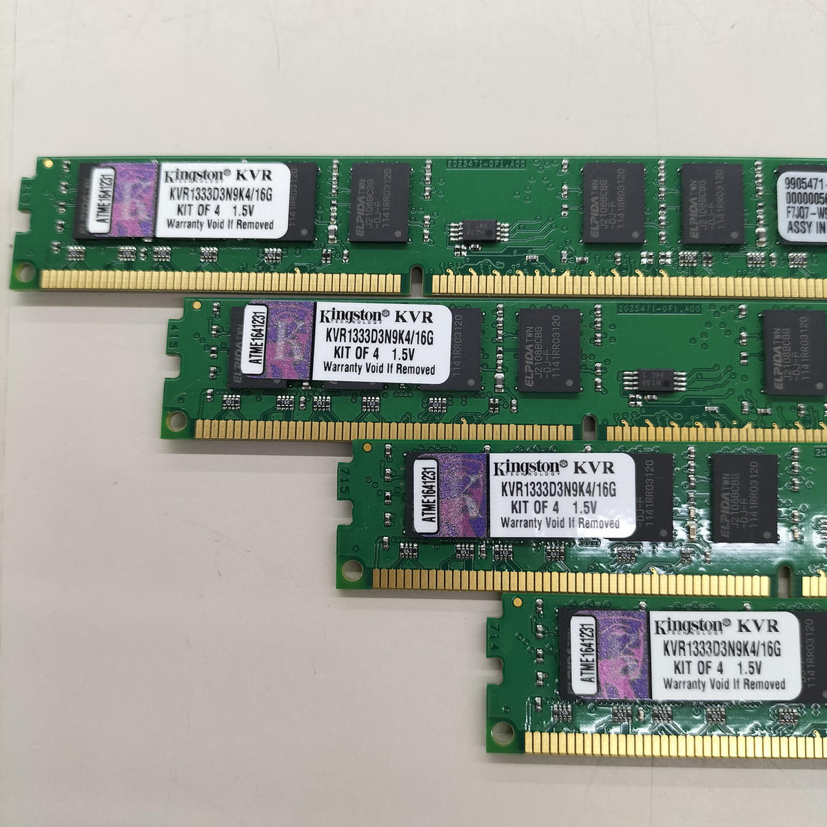 [JUNK] KINGSTON DDR3 16GB Set KVR1333D3N9K4