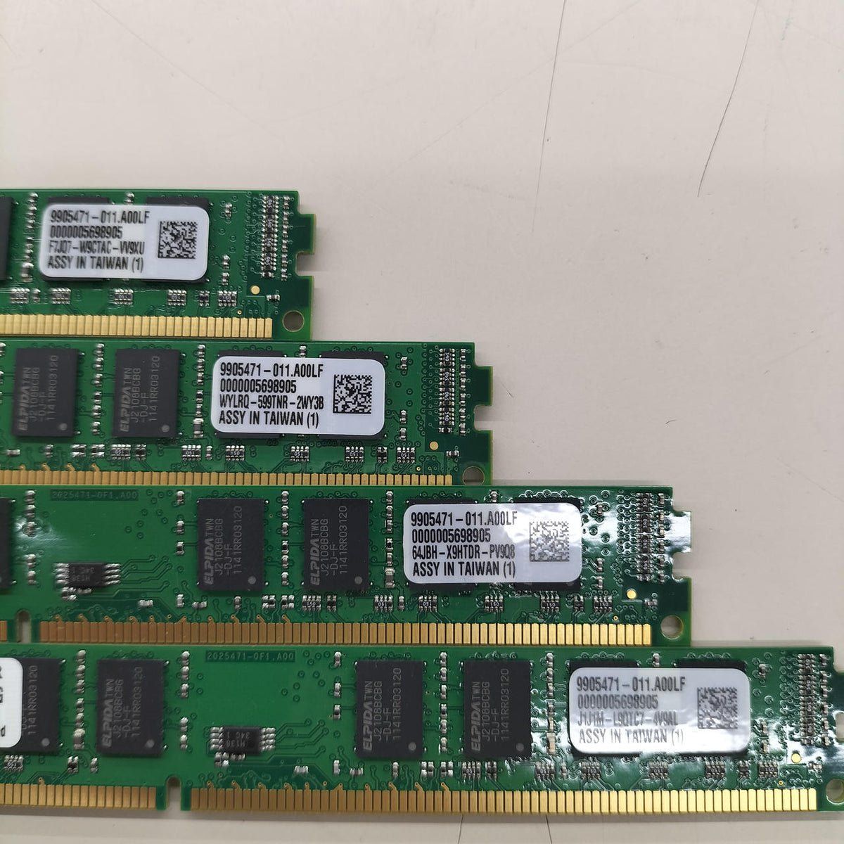 [JUNK] KINGSTON DDR3 16GB Set KVR1333D3N9K4