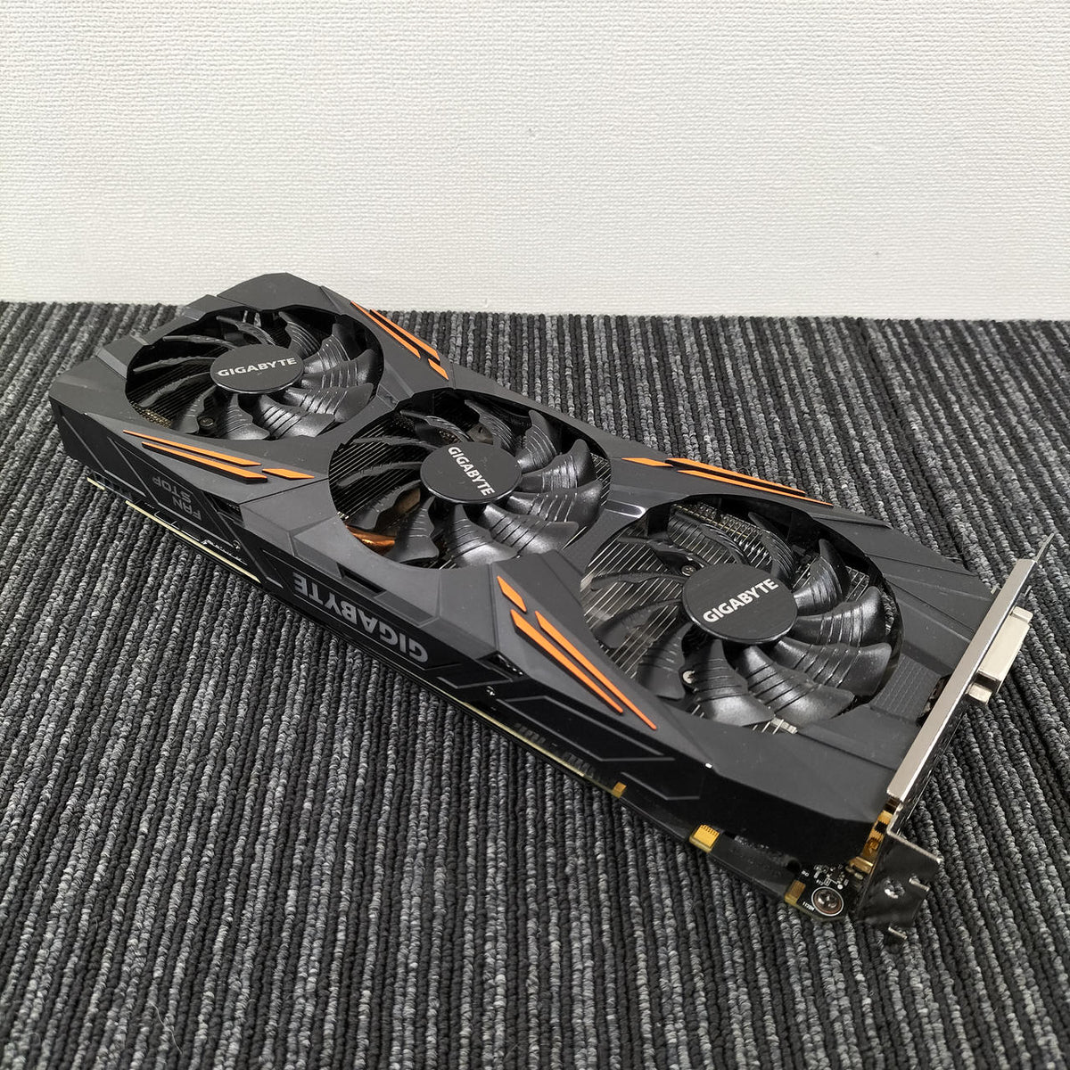 GIGABYTE [Junk Item] GV-N1070G1 GAMING-8GD GV-N1070G1 GAMING-8GD
