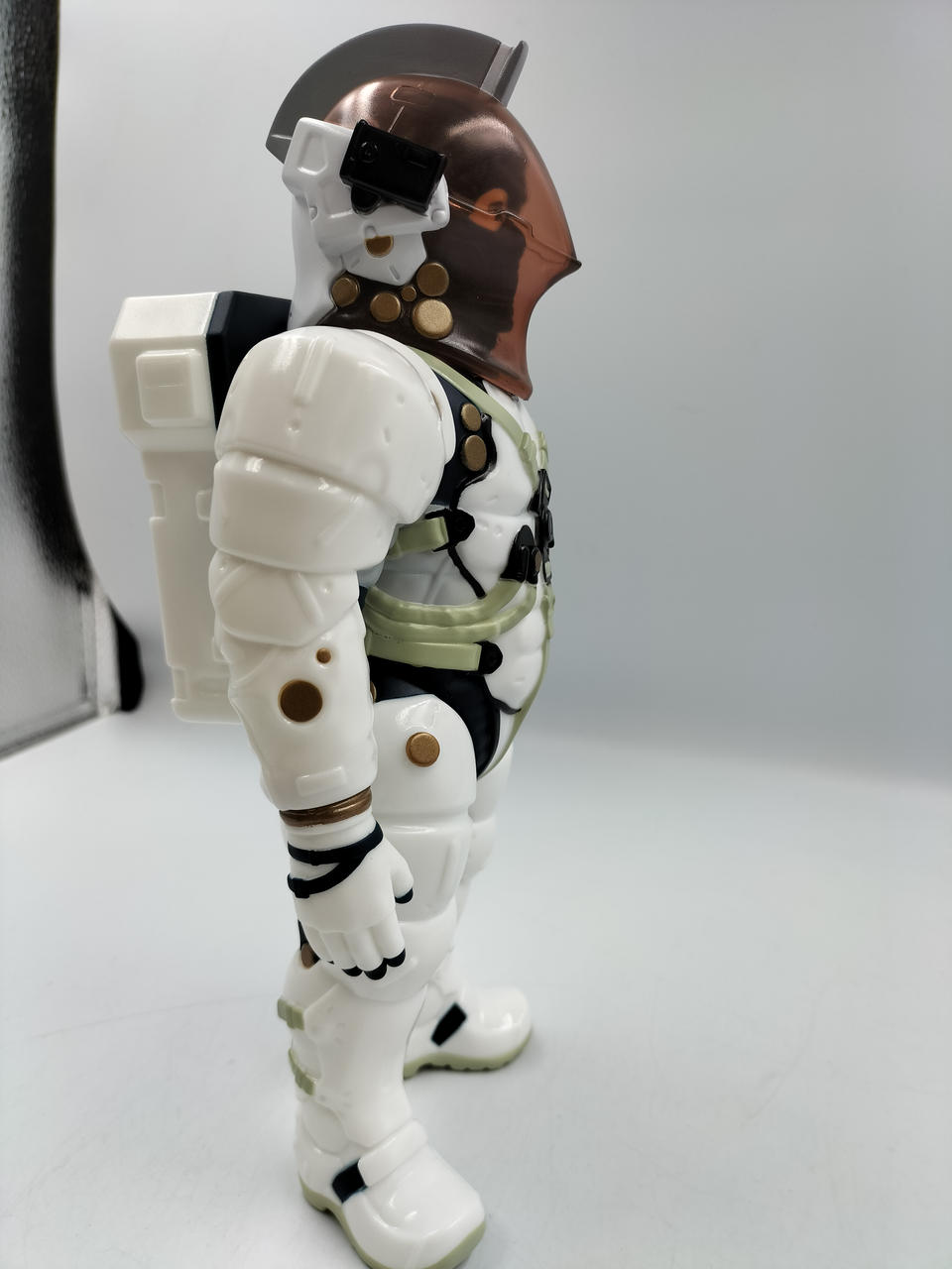 Medicom Toy Soft Vinyl Figure Ludens - Medicom Toy Banzai Hobby