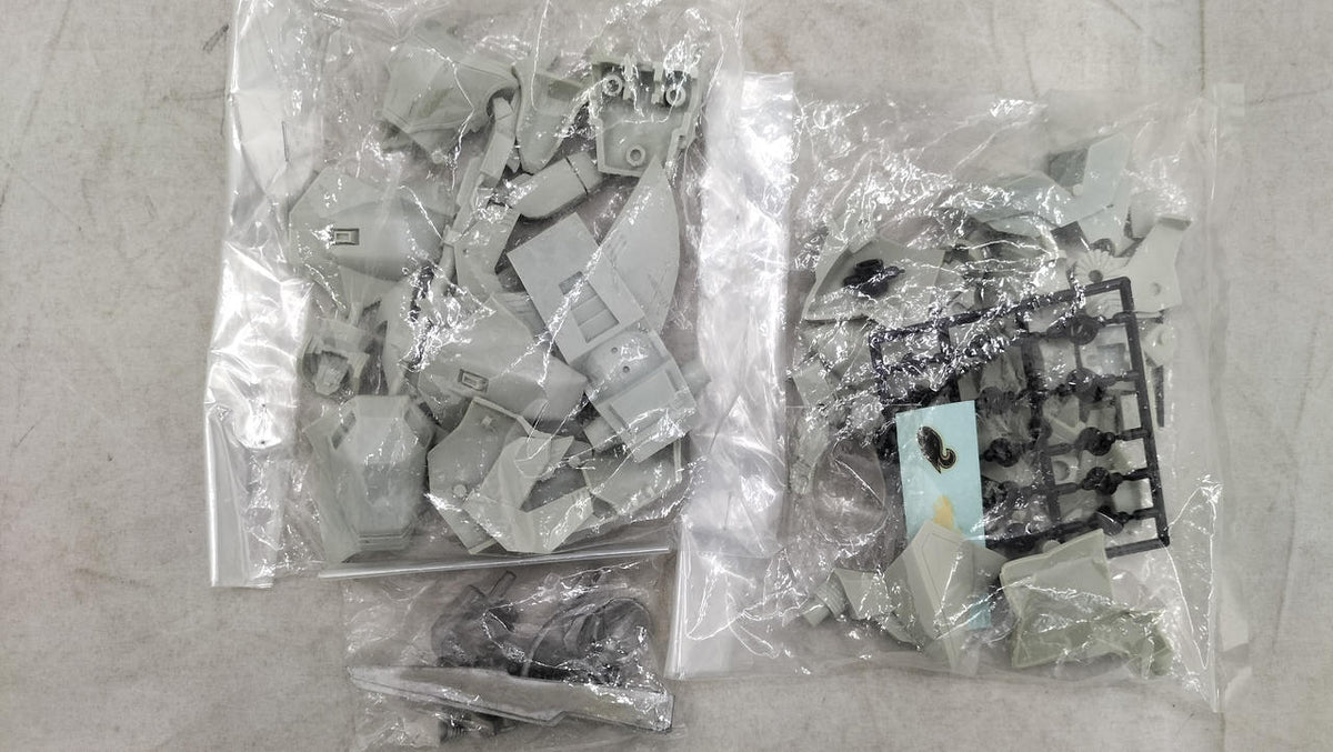 WAVE SPT-ZK-53U Zakar 1/72 Garage Kit - Banzai Thrifting | BanzaiHobby