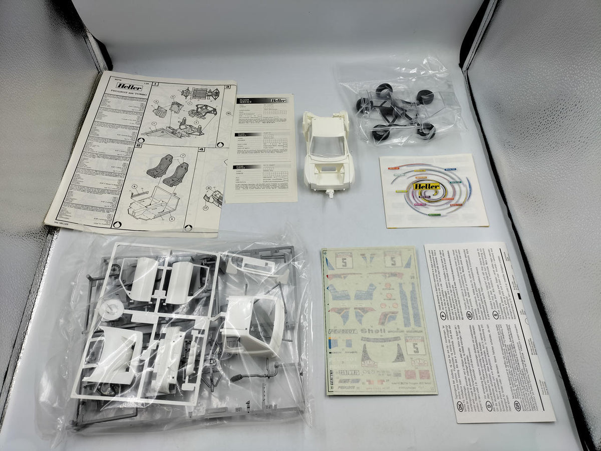 HELLER 1/24 Scale PEUGEOT 205 EV.2