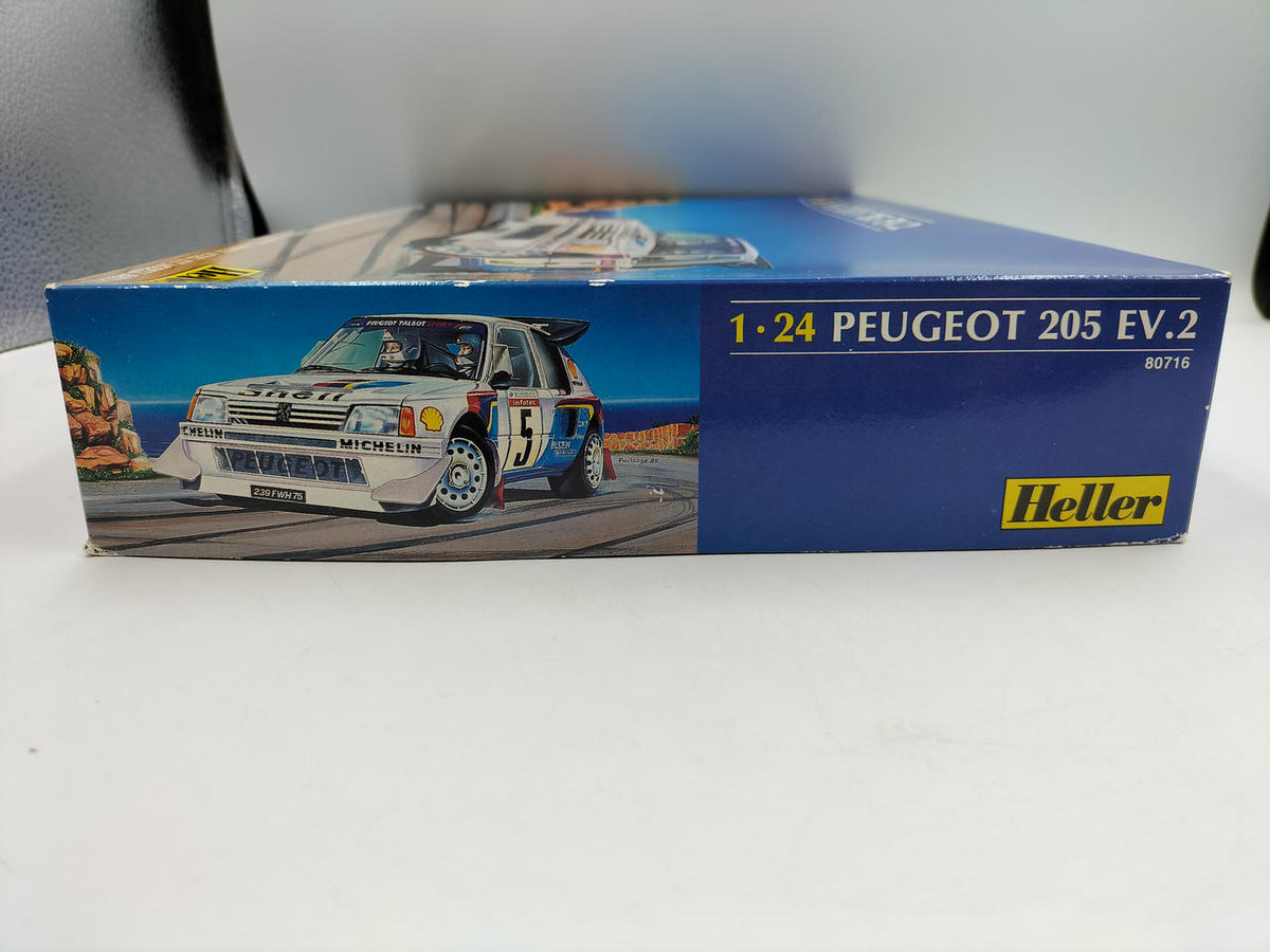 HELLER 1/24 Scale PEUGEOT 205 EV.2