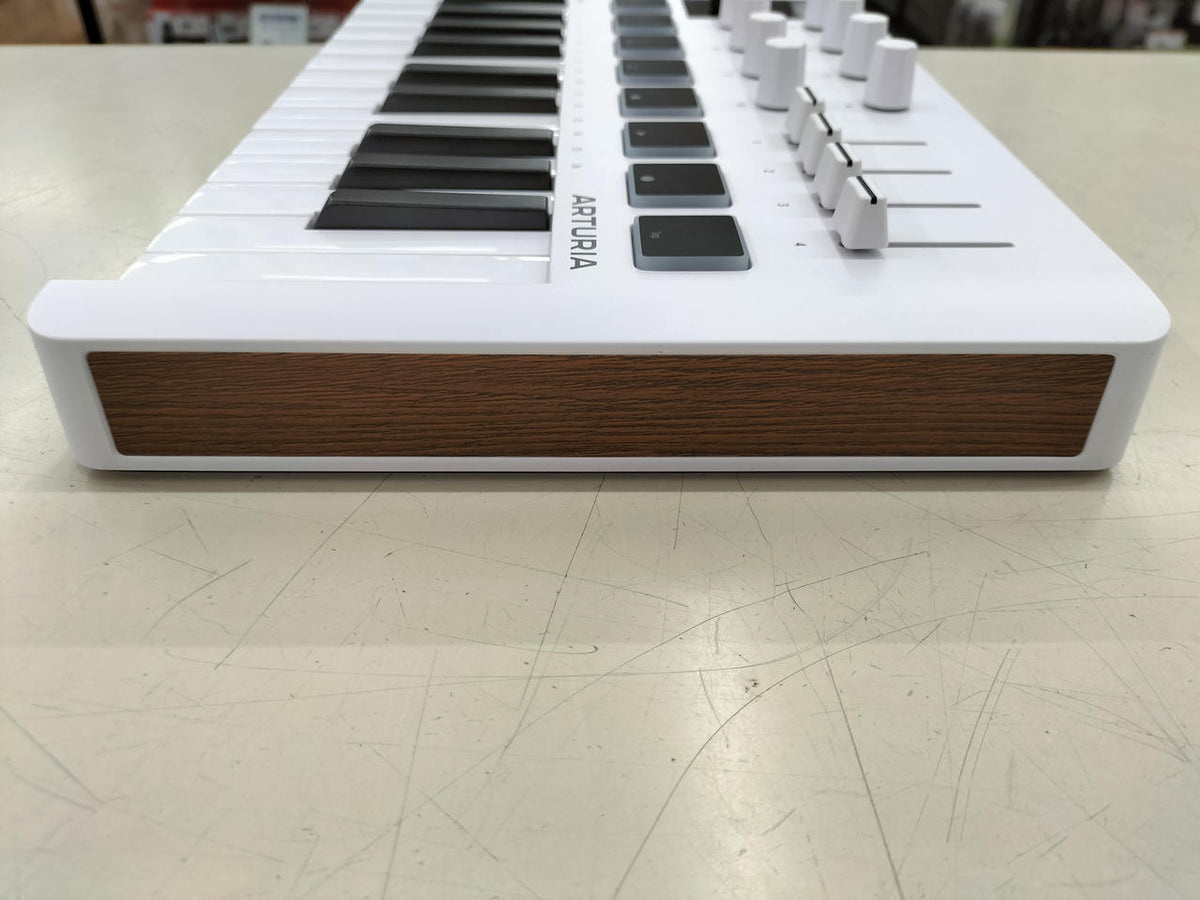 ARTURIA MIDI Keyboard MINILAB3