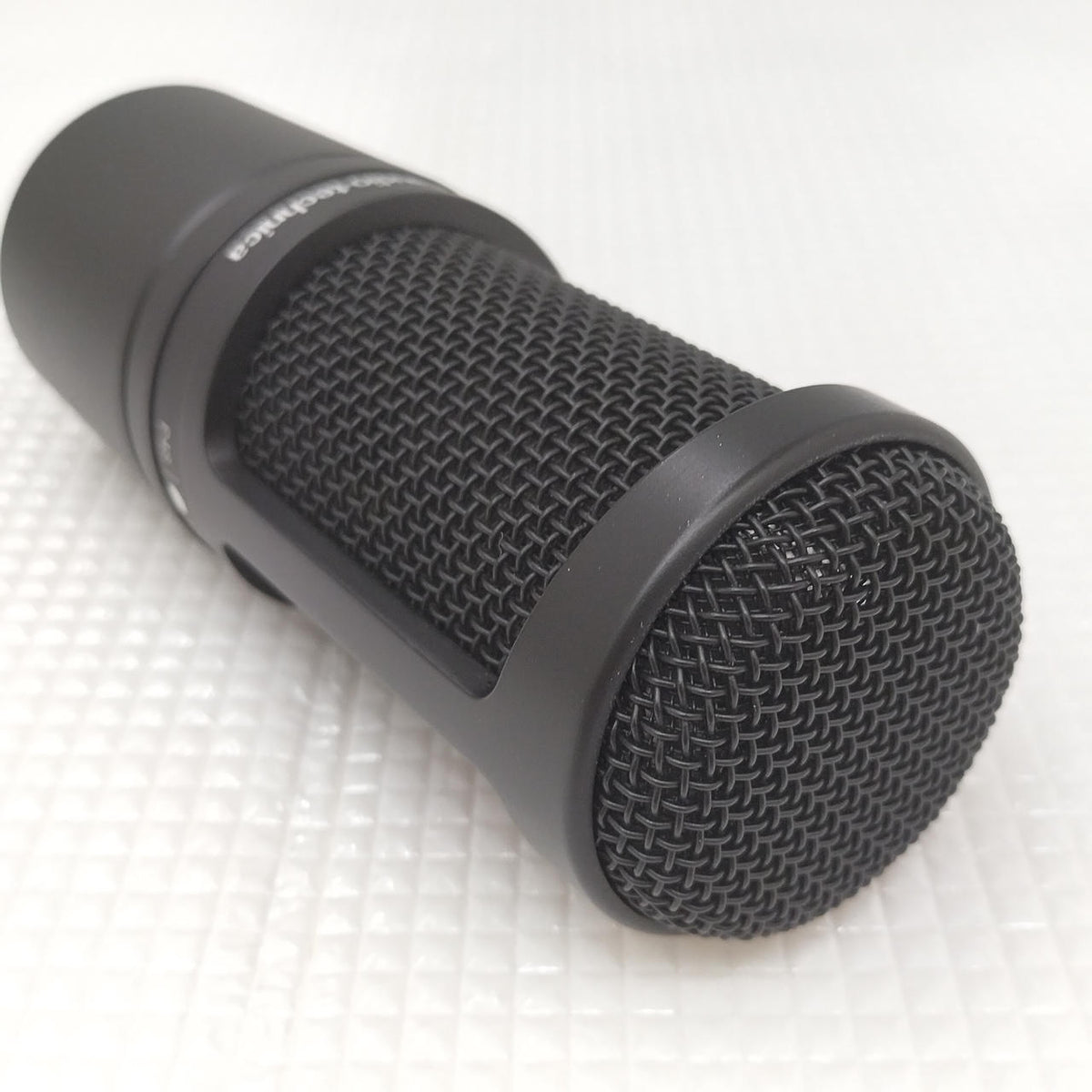 AUDIO-TECHNICA Condenser Microphone AT2020