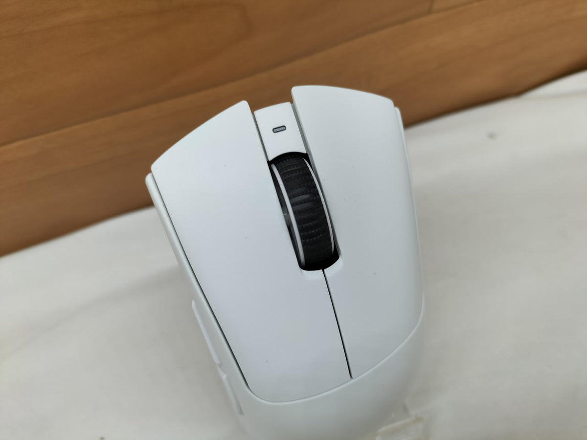 RAZER DEATHADDER V4 PRO RZ01-0533 - Banzai Thrifting | BanzaiHobby