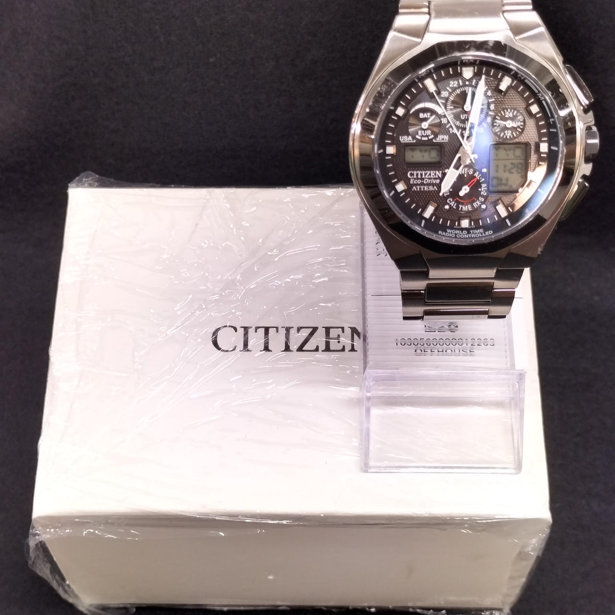 CITIZEN ECODRIVE Radio-Controlled Wristwatch U600-T011497 - Banzai Thrifting | BanzaiHobby