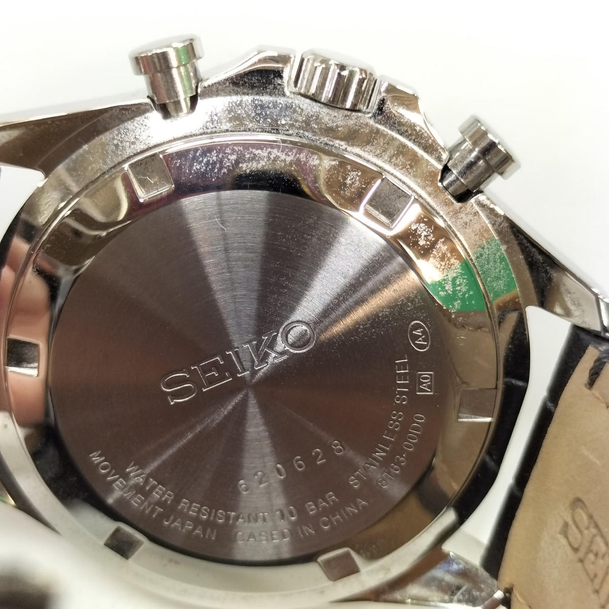 SEIKO Quartz Chronograph Wristwatch 8T63-00D0 - Banzai Thrifting | BanzaiHobby