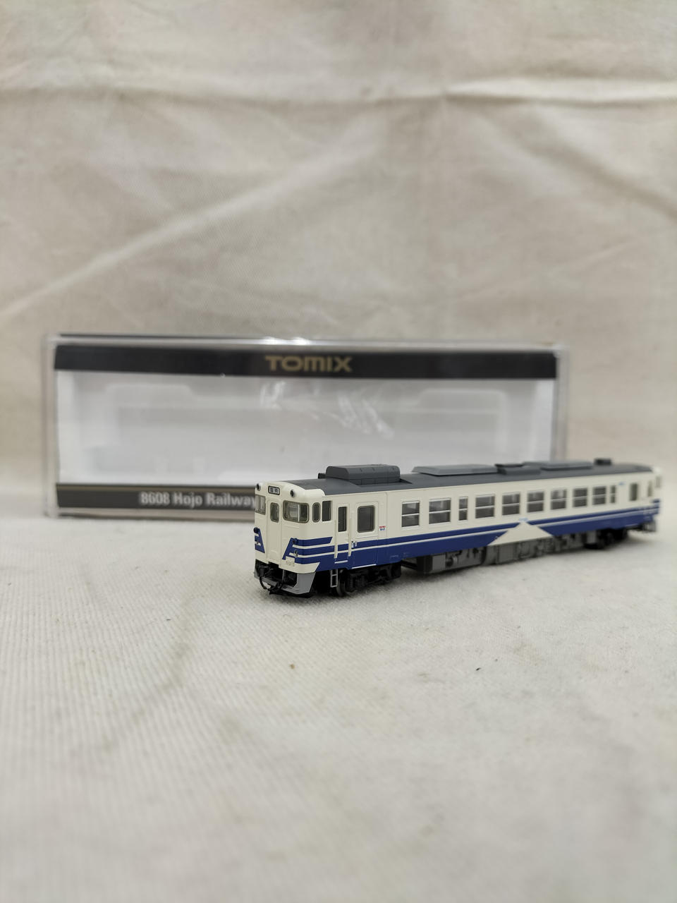 TOMIX KiHa 40 535 Series Hojo Railway 8608 - Banzai Thrifting | BanzaiHobby