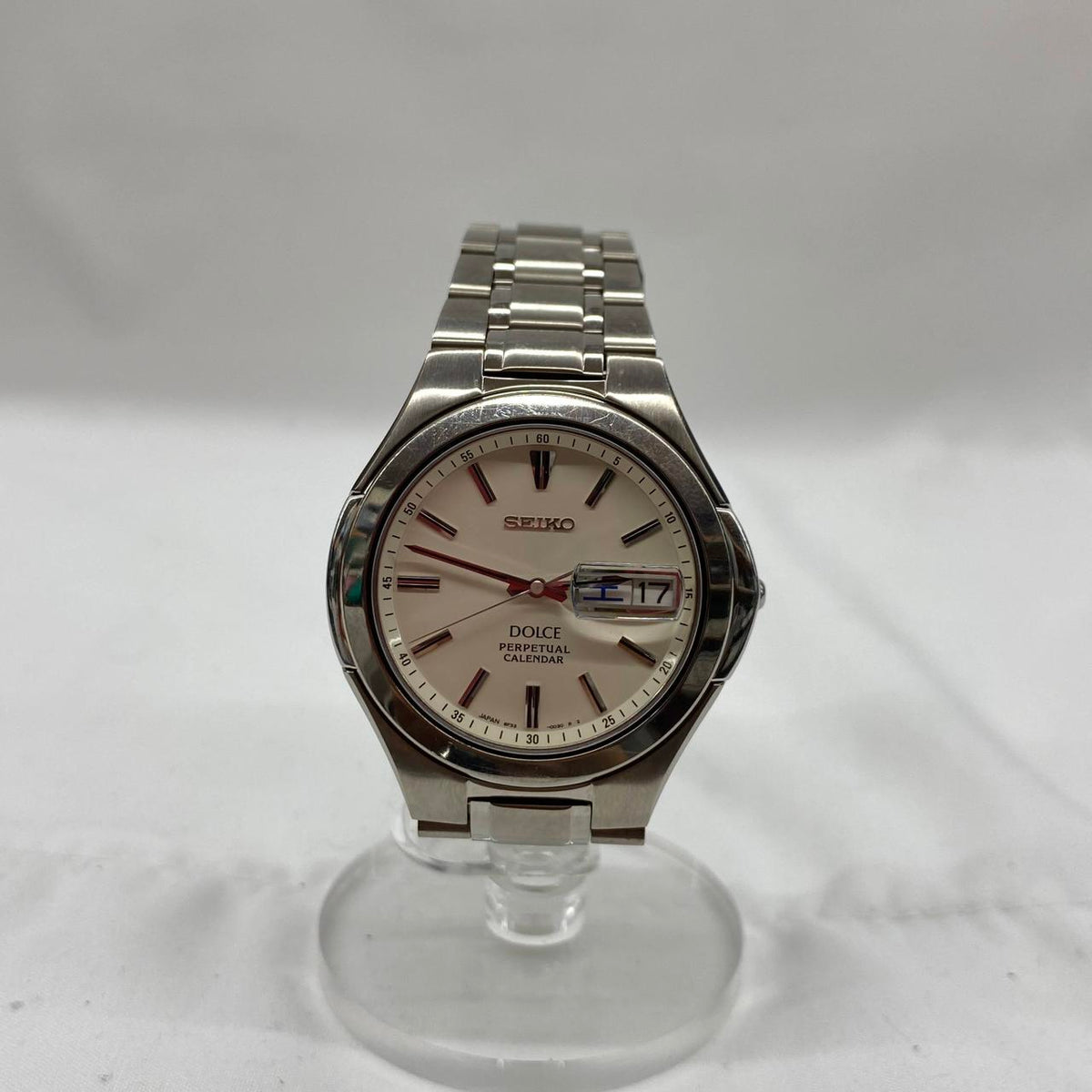 SEIKO Quartz Wristwatch 8F33-0030 - Banzai Thrifting | BanzaiHobby