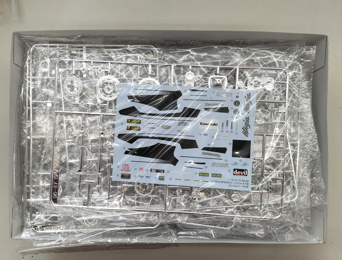 Qingdao Cultural Teaching Materials Company Kawasaki GP900R - Banzai Thrifting | BanzaiHobby