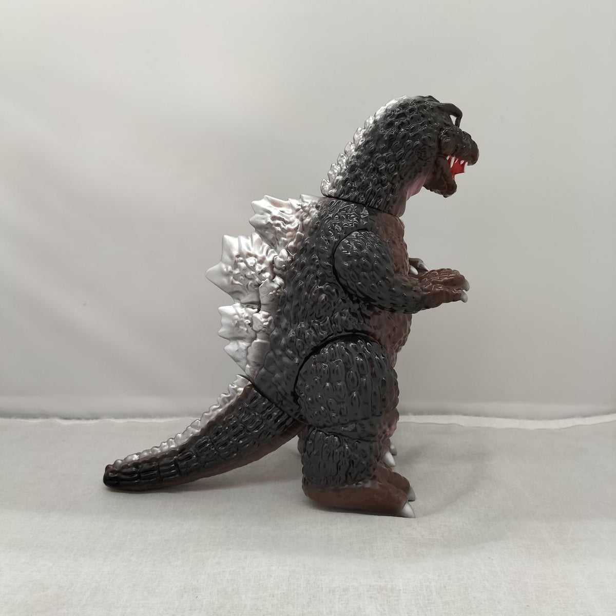 Safe Deposit Soft Vinyl Godzilla (Brown)