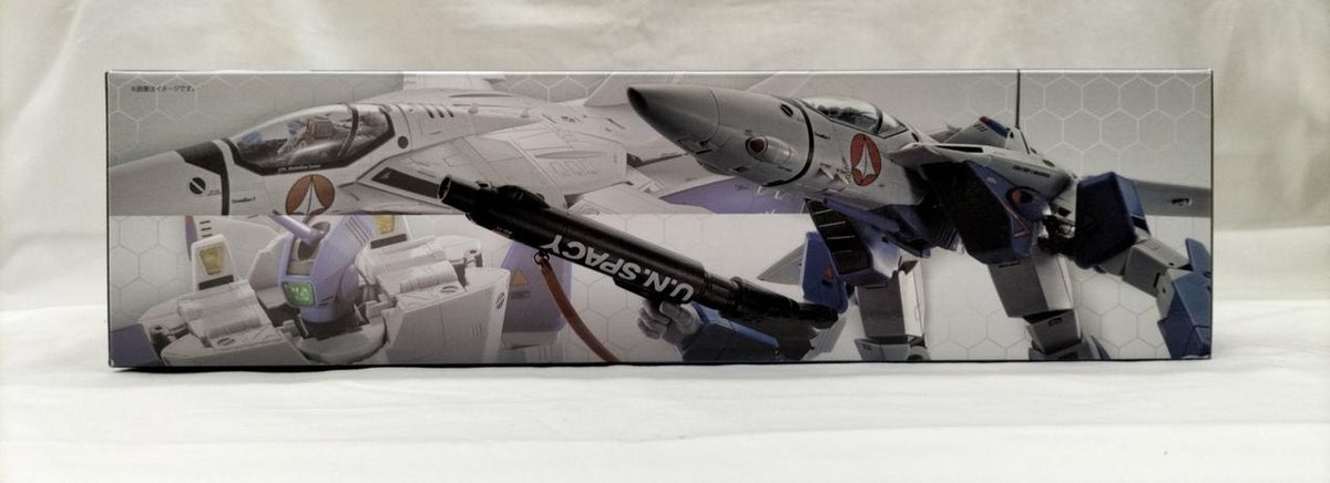 BANDAI DX Chogokin VF-1A Valkyrie (Maximilian Jenius's Unit) "Super Dimension Fortress Macross"