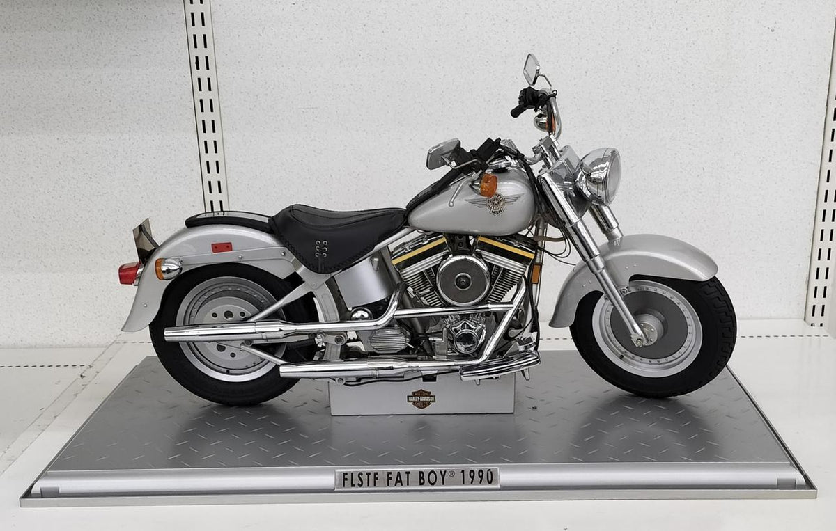 DEAGOSTINI Harley-Davidson 1/4 Scale FATBOY 1990 - Banzai Thrifting | BanzaiHobby