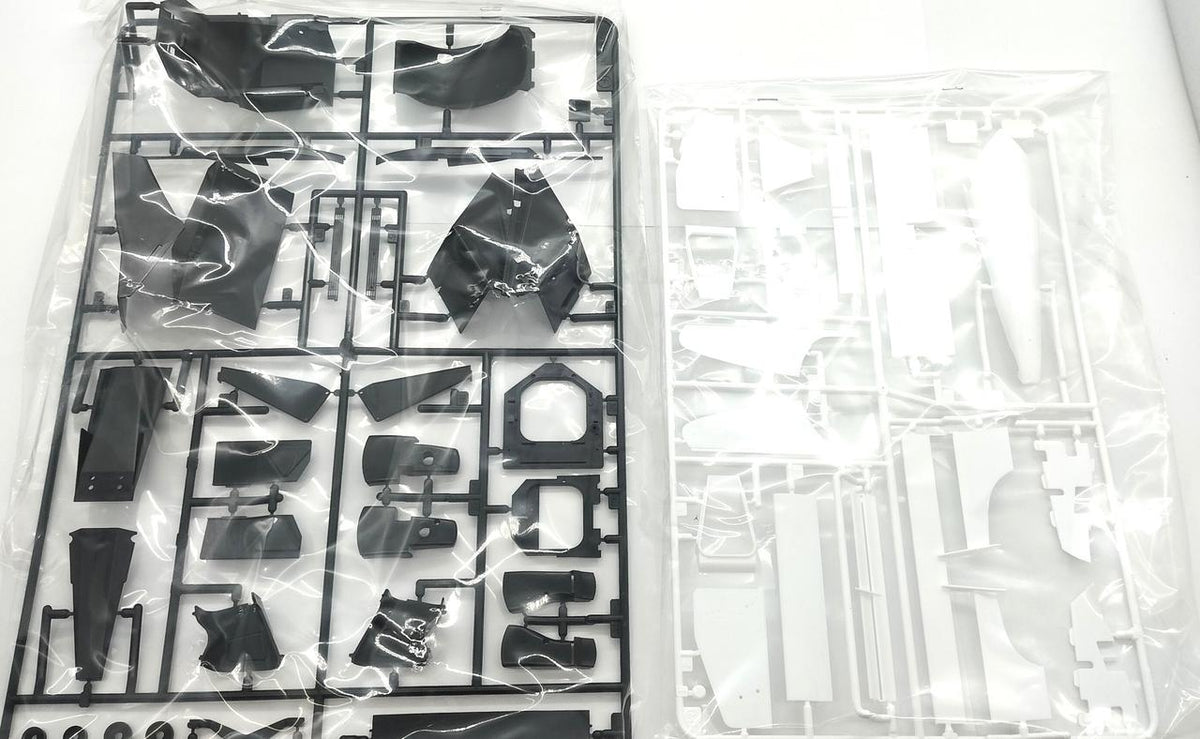 TAMIYA Plastic Model 1/12 McLaren MP4/6 HONDA - Banzai Thrifting | BanzaiHobby