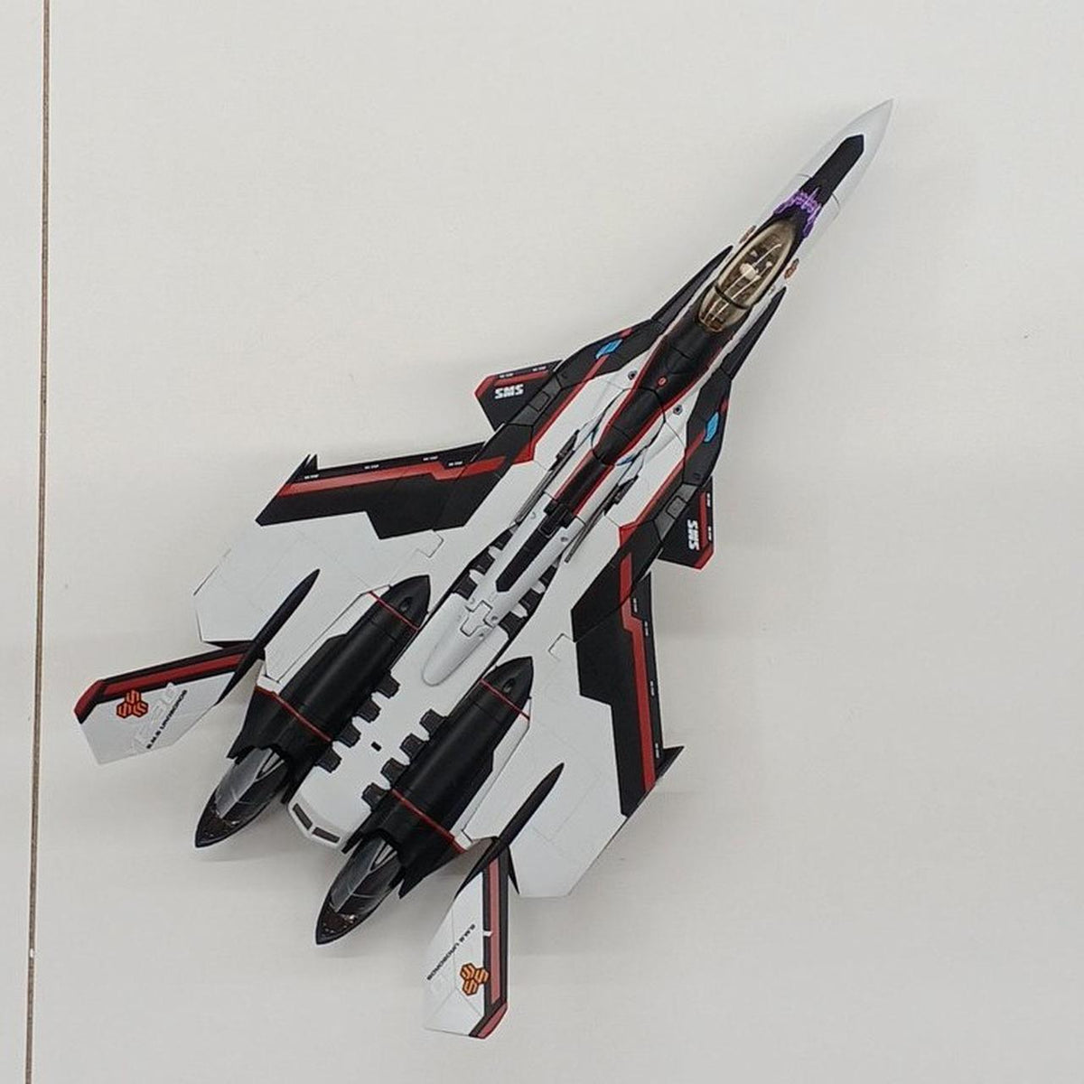BANDAI DX Chogokin YF-30 Chronos