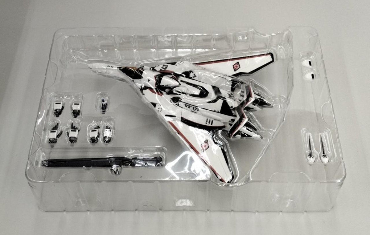 Bandai DX Chogokin VF-171-EX Armored Nightmare Plus EX (Saotome Alto's Unit)