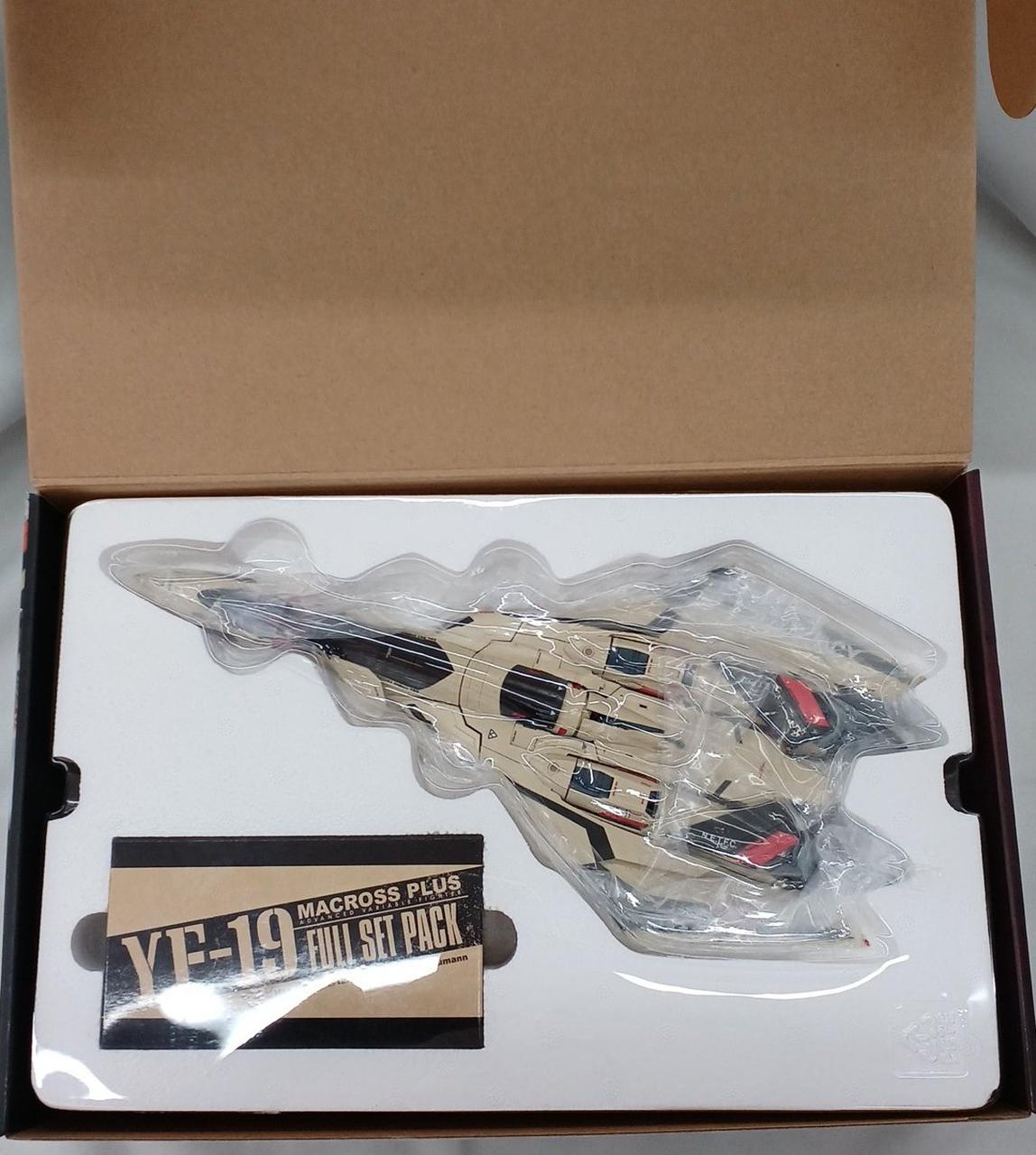 BANDAI DX Chogokin YF-19 Full Set Pack