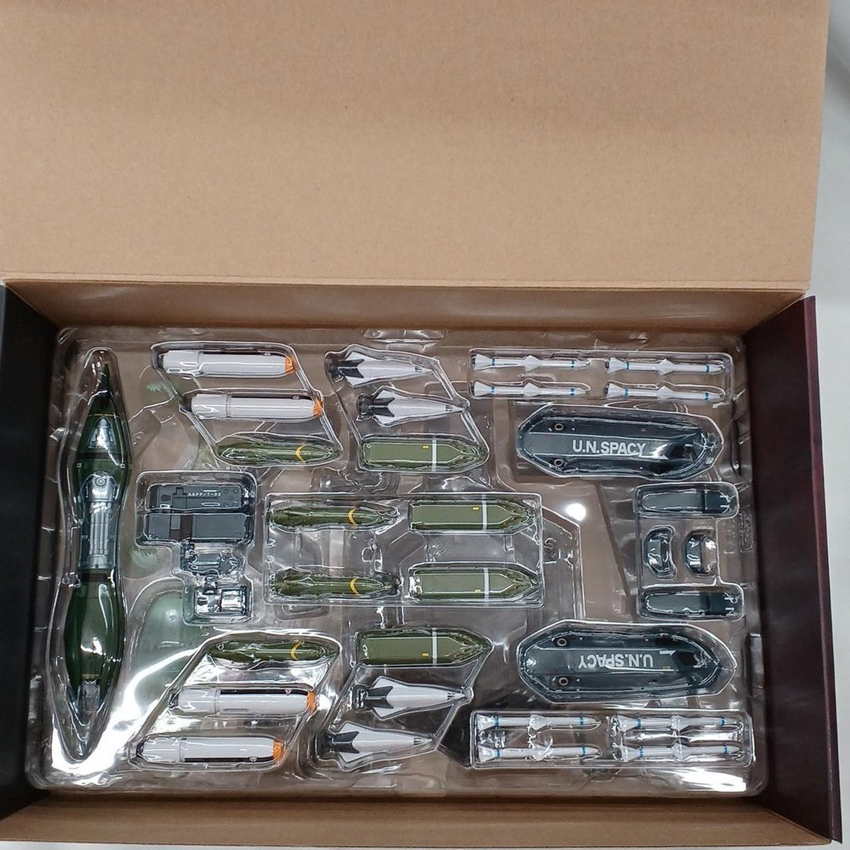 BANDAI DX Chogokin YF-19 Full Set Pack