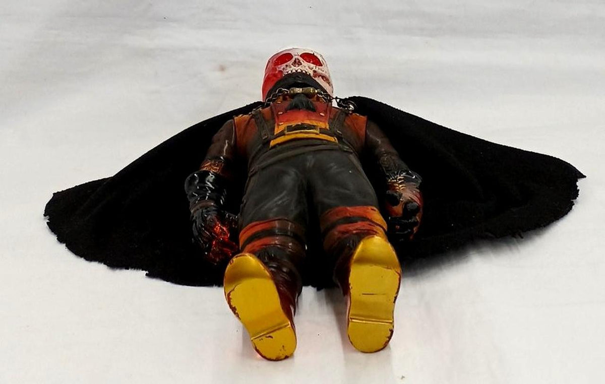 Wispertown Sofubi Van Helsing