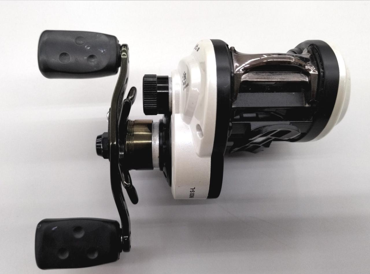 ABU GARCIA Baitcasting Reel RV03 S-L – BanzaiHobby