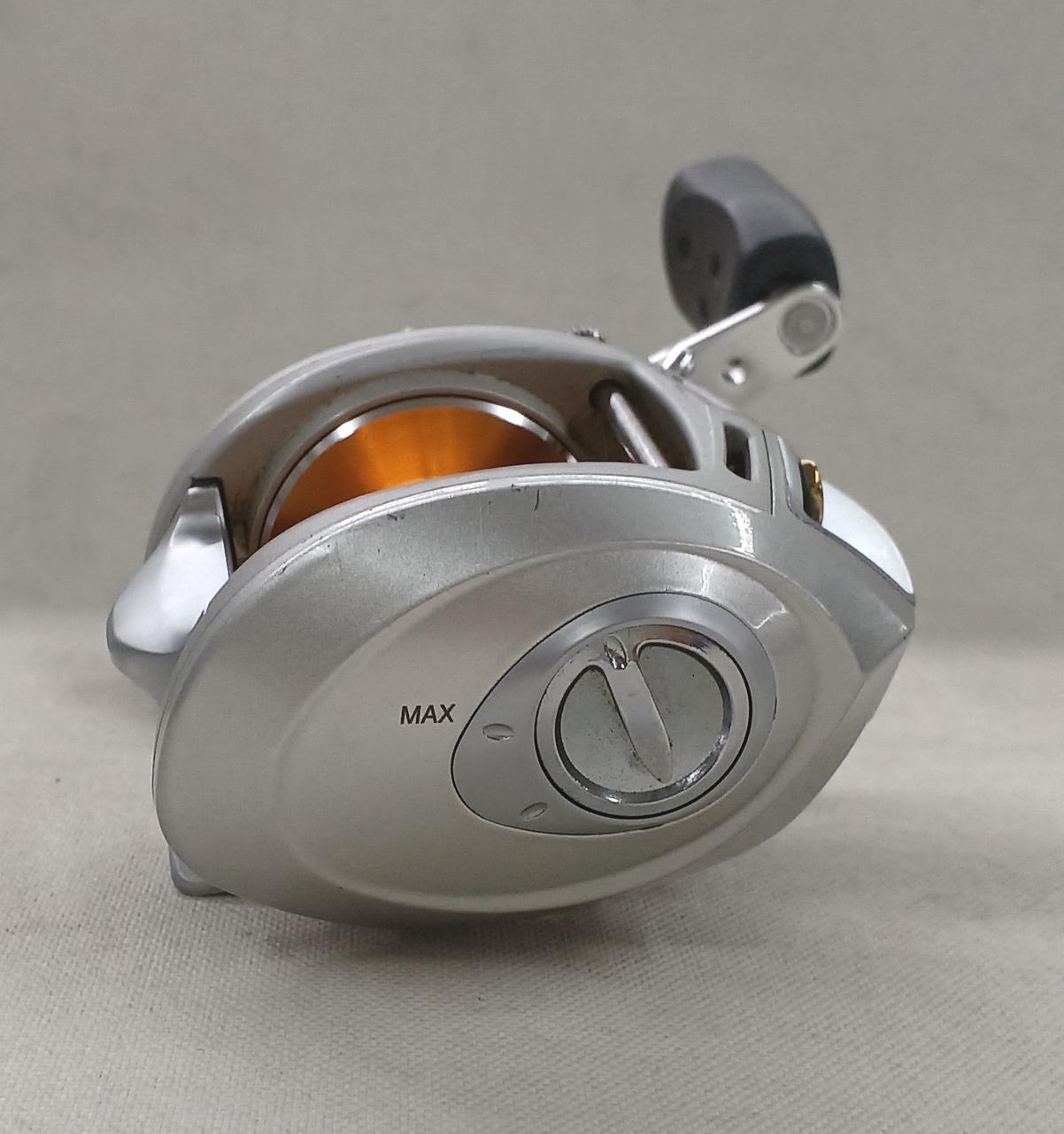 ABU GARCIA Baitcasting Reel (Left Handle) AMBASSADEUR REVO STX-LHS – BanzaiHobby