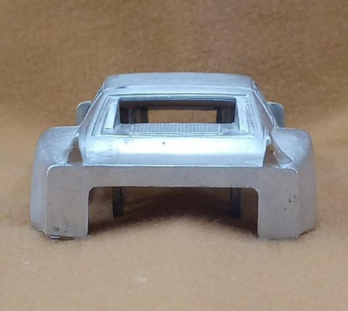 RACING43 1/43 Metal Kit BETA MONTECARLO TURBO MARTINI - Banzai Thrifting | BanzaiHobby