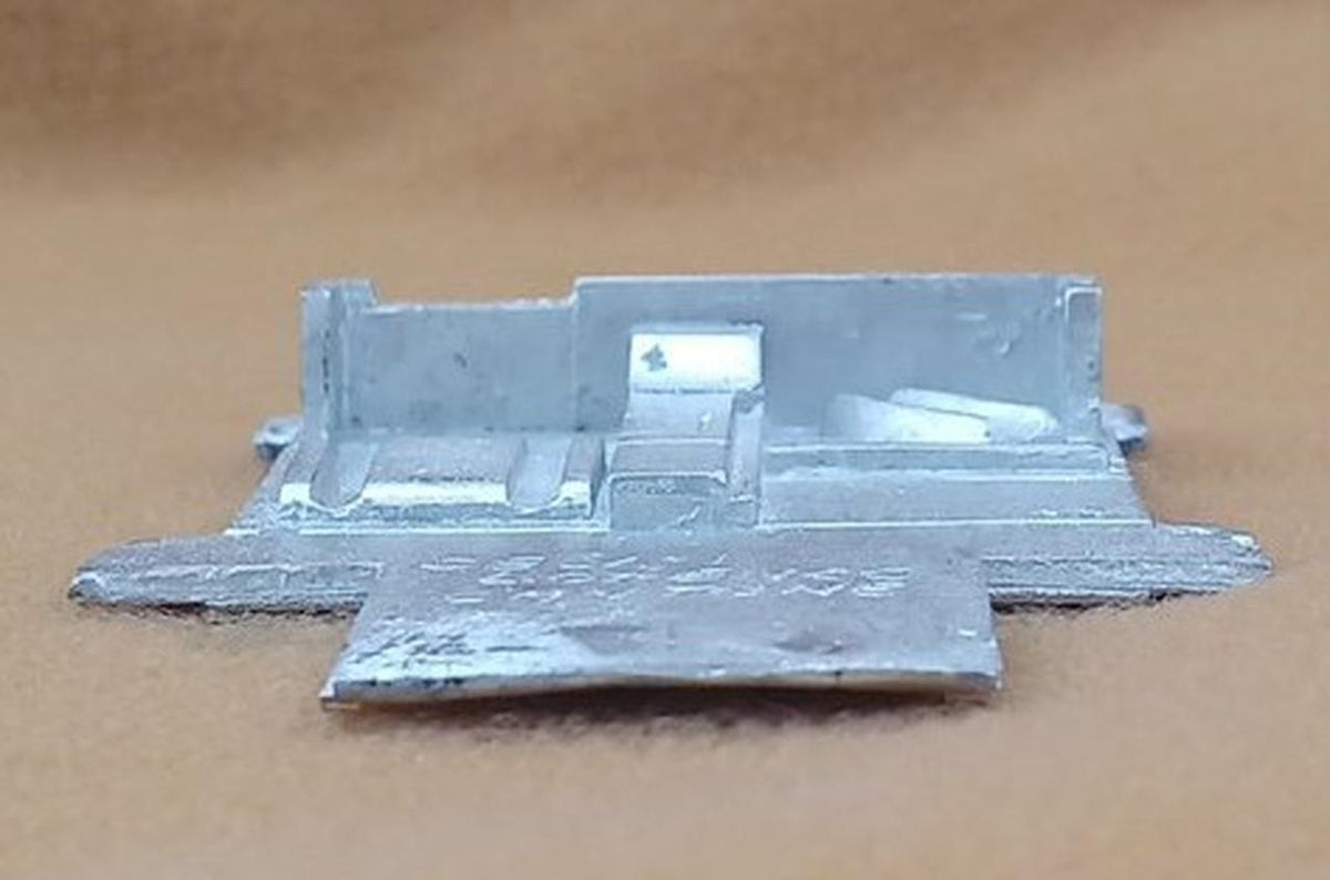 RACING43 1/43 Metal Kit BETA MONTECARLO TURBO MARTINI - Banzai Thrifting | BanzaiHobby