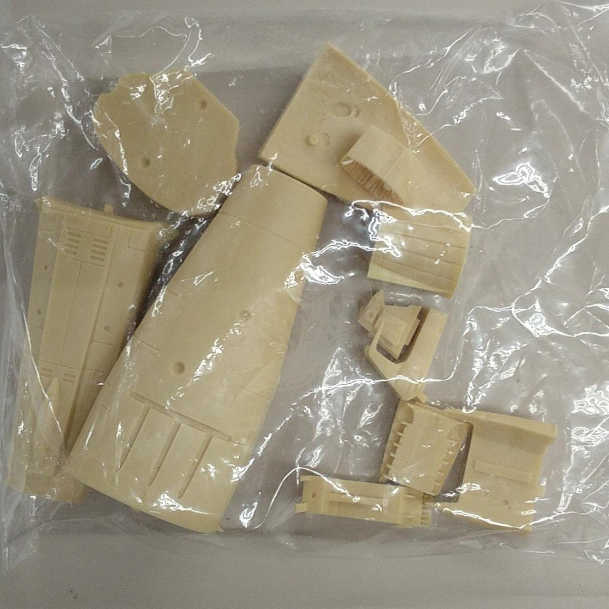 Ndoparaya Plastic Model Main Battleship Garage Kit - Banzai Thrifting | BanzaiHobby