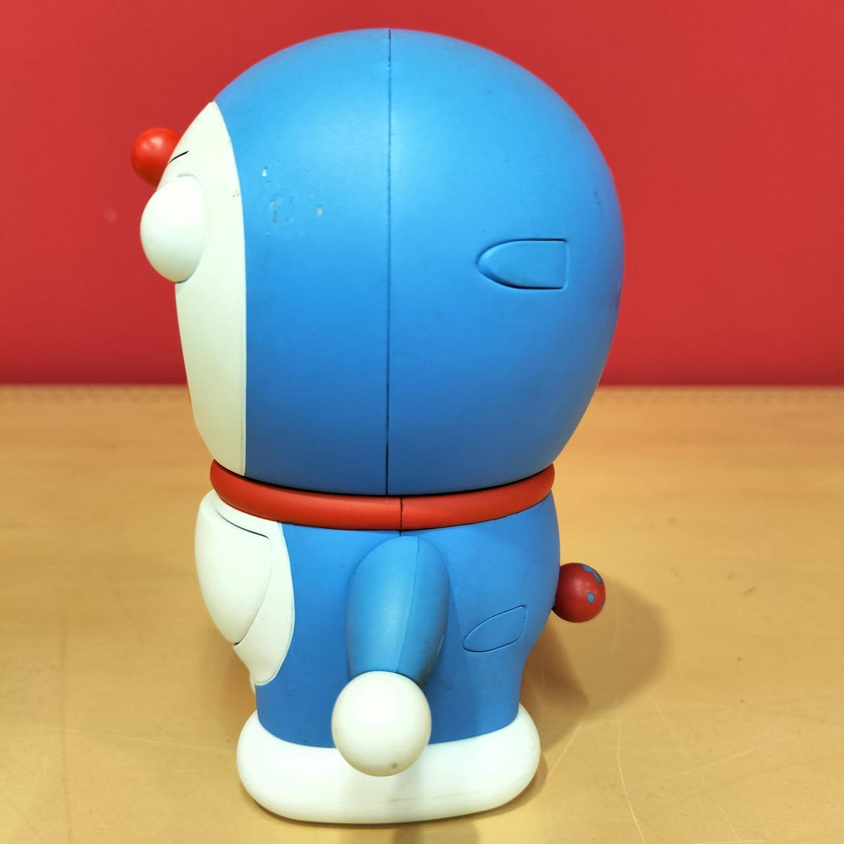 BANDAI Doraemon Chogokin is heavy and heavy.