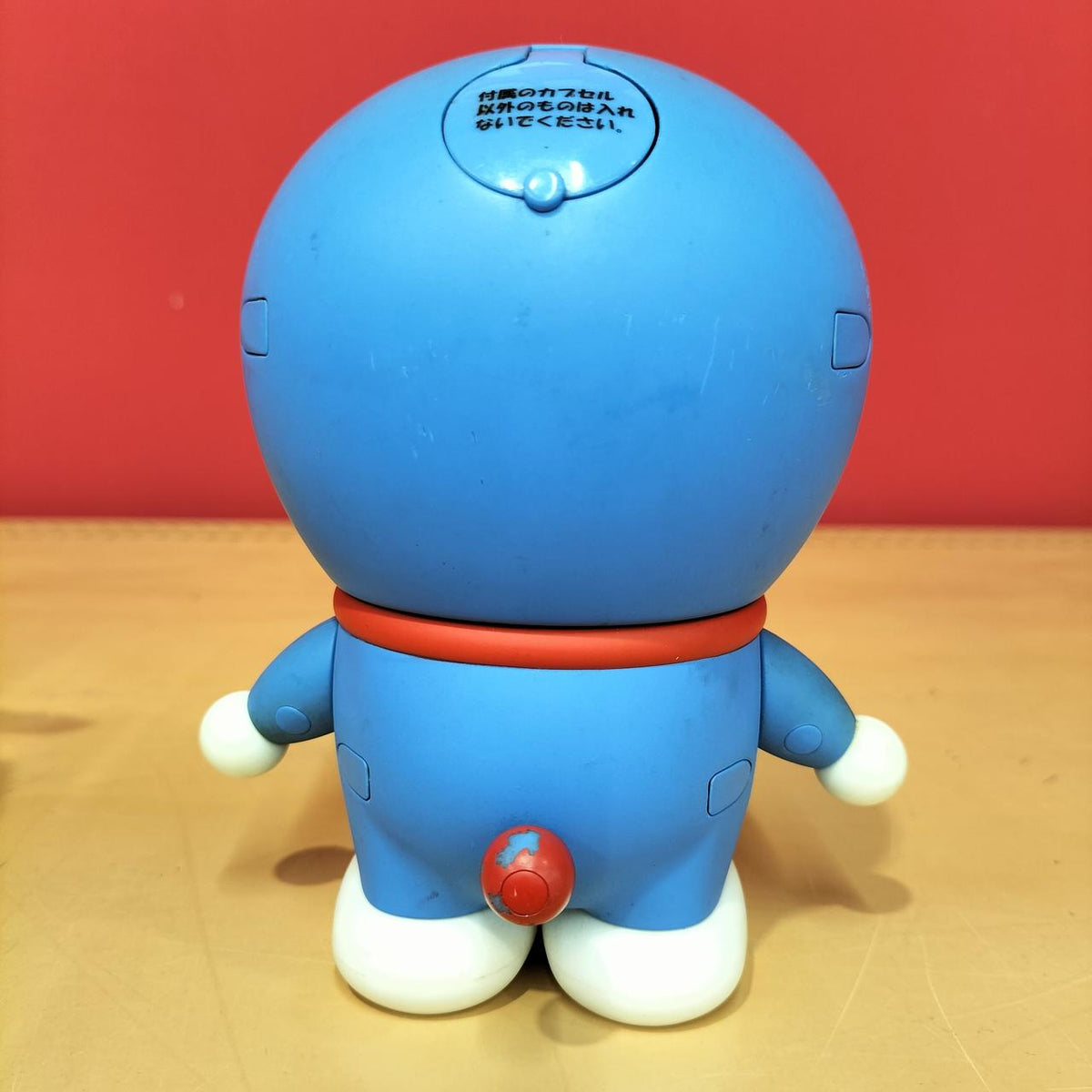 BANDAI Doraemon Chogokin is heavy and heavy.